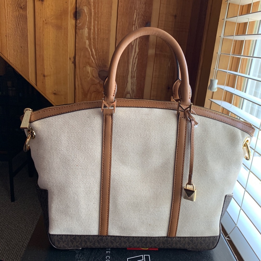 Michael Kors Beckett Large Satchel (Natural/Acorn) - Picture 4 of 7